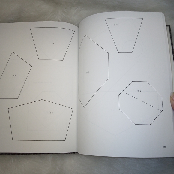 BOOK 500 Full Size Patchwork Patterns by Maggie Malone, hard cover - Picture 6 of 11